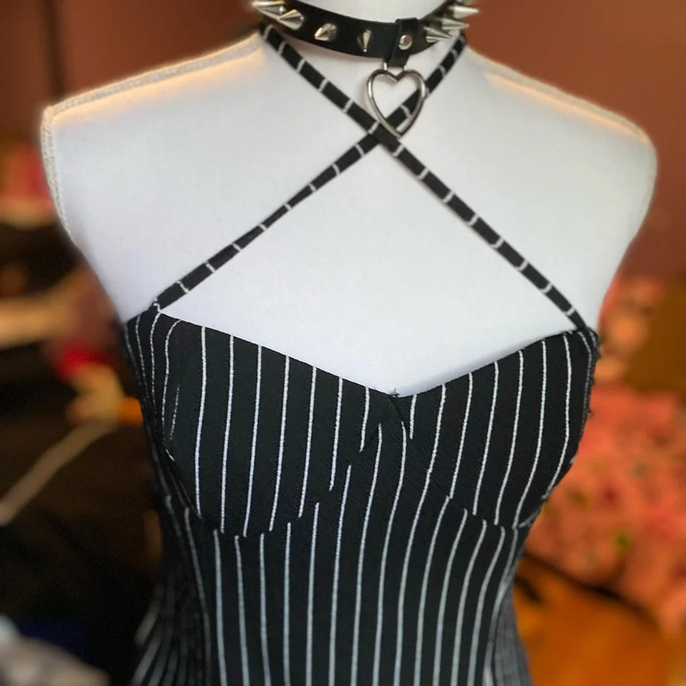 SHEIN Black and White Pinstripe Strapless Dress - Picture 4 of 6